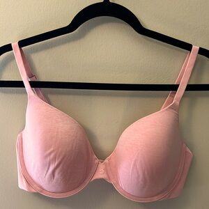 Like new Victoria’s Secret Uplift Seminar Demi Underwire Bra 38C Peach